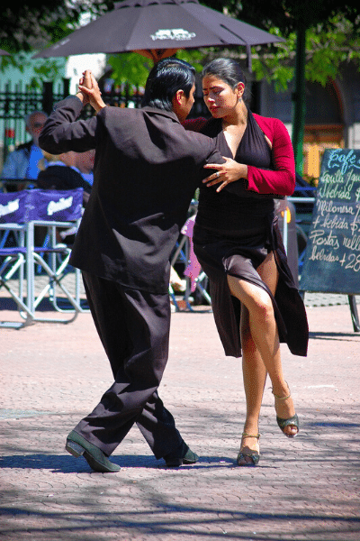 tango dancers, Buenos Aires travel
